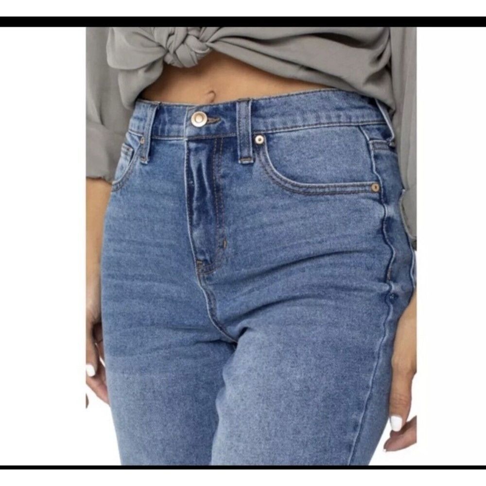 Celebrity Pink 90's High Rise‎ Ankle Jean Sz 11/30.  12 Inch Rise Mom Jean